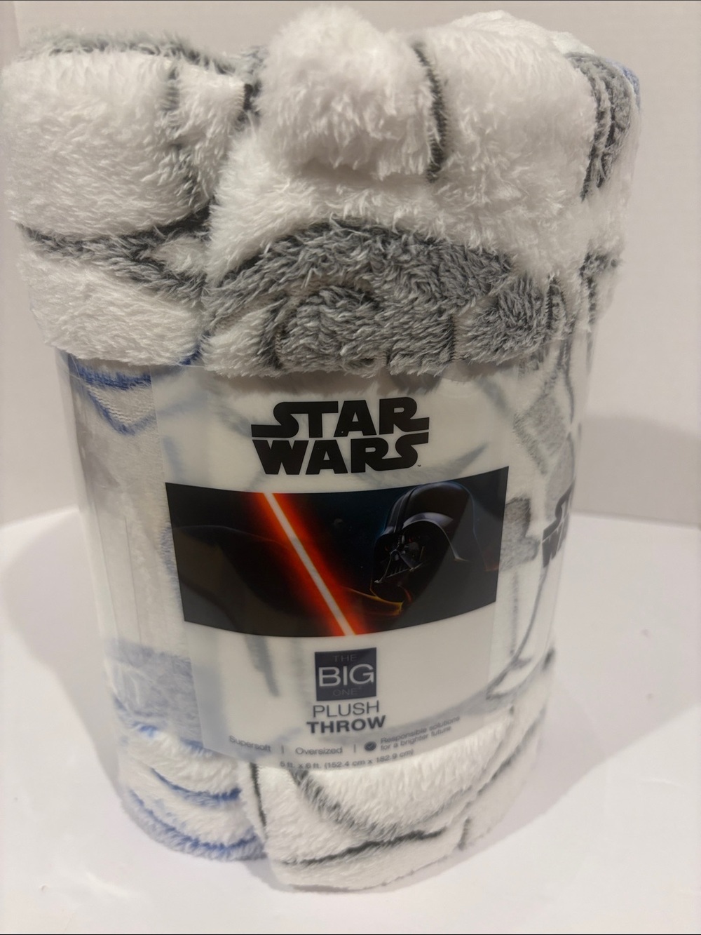 Star Wars White & Gray Plush Throw Blanket brand new with tags